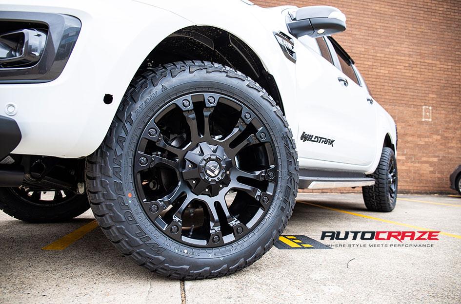 FORD-RANGER-VAPOR-MATTE-BLACK